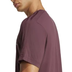 Fitness And Gym Tops*adidas Fan Short Sleeve T-Shirt in Red