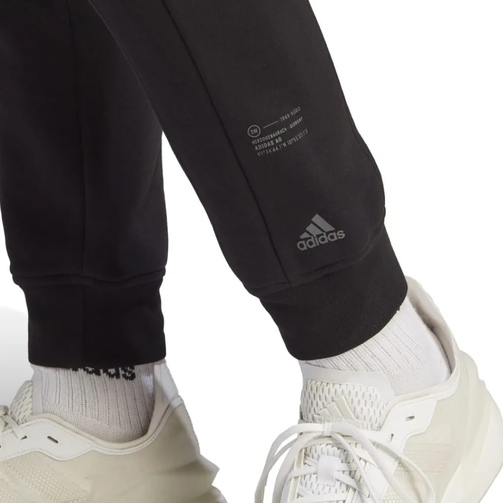 Fitness And Gym Pants*adidas Mens City Escape Pants in Black