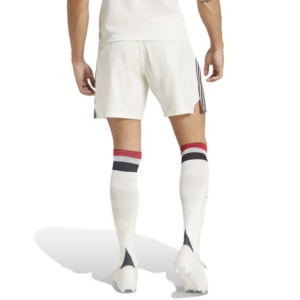 Shorts*adidas Mu Shorts in White