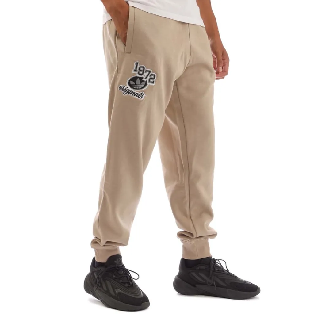 Trousers*adidas Originals Collegiate Joggers in Khaki