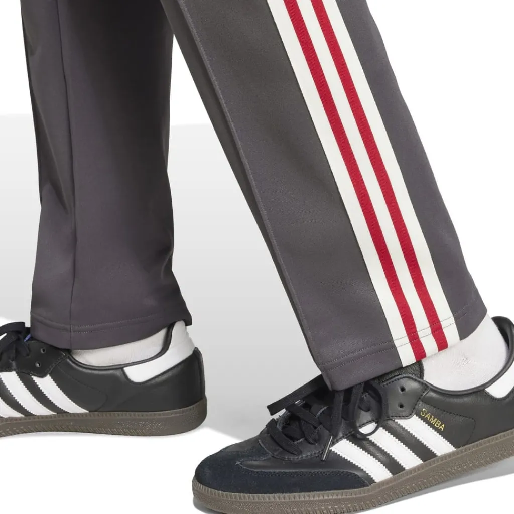Trousers*adidas Originals Manchester United Beckenbauer Track Bottoms Adults in Black