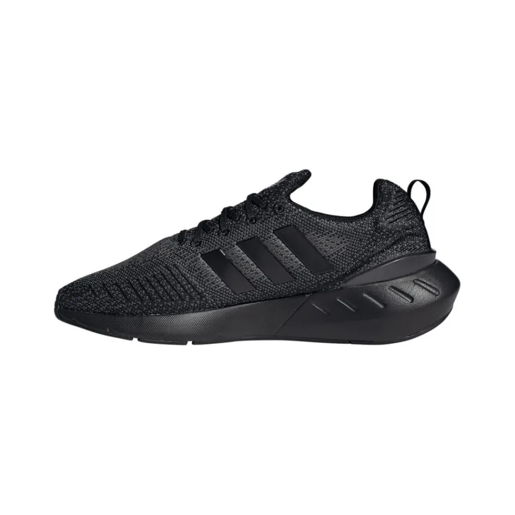 Fitness And Gym Footwear|Running Shoes*adidas Originals Swift Run 22 Trainers in Black