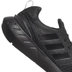 Fitness And Gym Footwear|Running Shoes*adidas Originals Swift Run 22 Trainers in Black