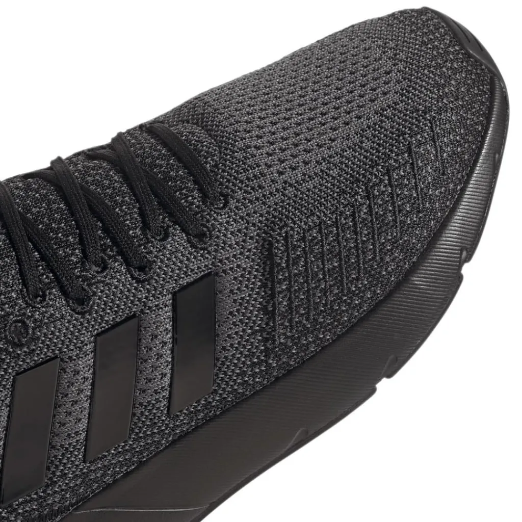 Fitness And Gym Footwear|Running Shoes*adidas Originals Swift Run 22 Trainers in Black
