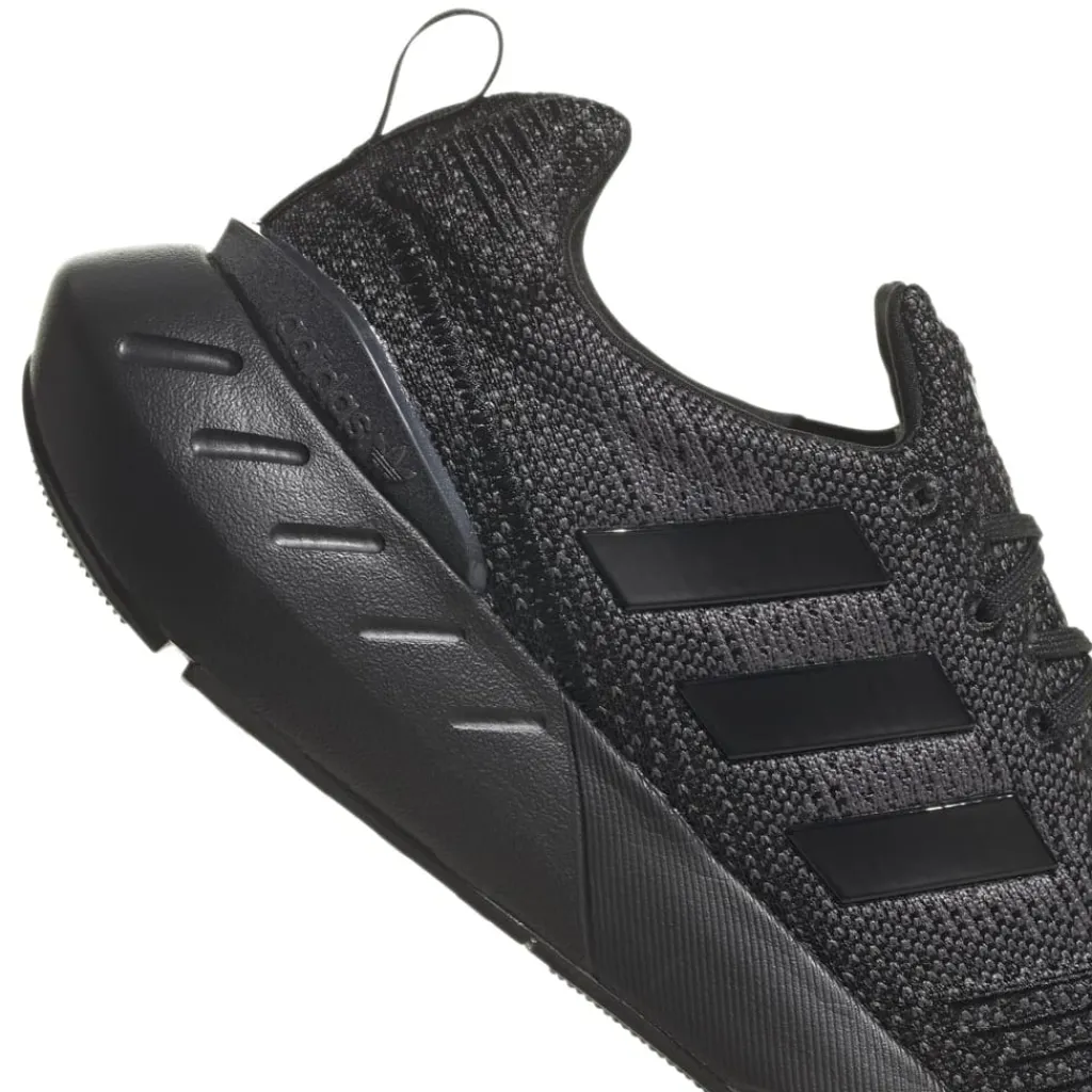 Fitness And Gym Footwear|Running Shoes*adidas Originals Swift Run 22 Trainers in Black
