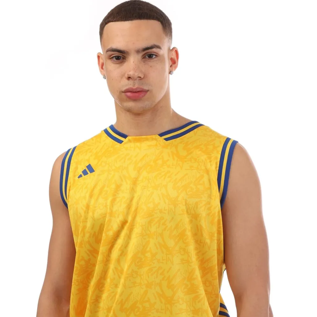 Football And Rugby Clothing*adidas Regular Fit Crew Neck T-Shirt in Yellow