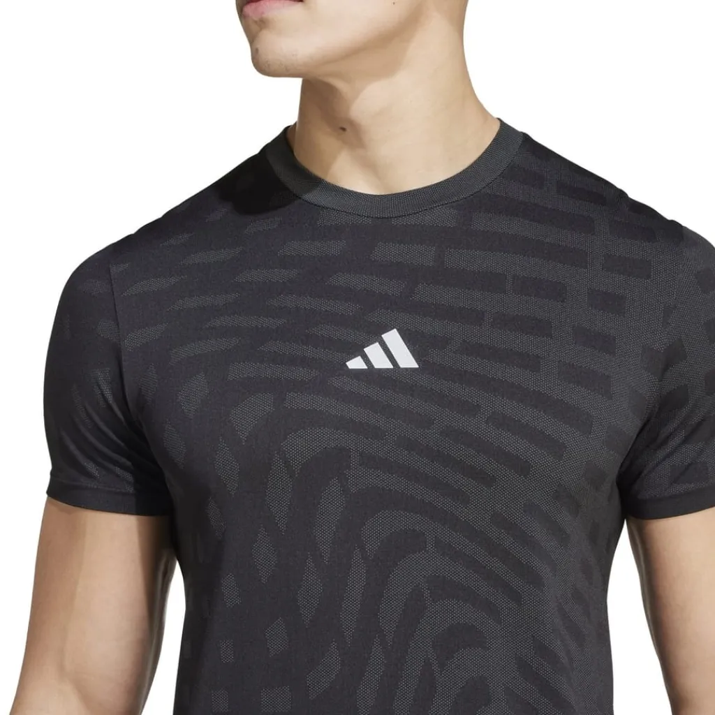 Fitness And Gym Tops*adidas Seamless Slim Fit Crew Neck T-Shirt in Black