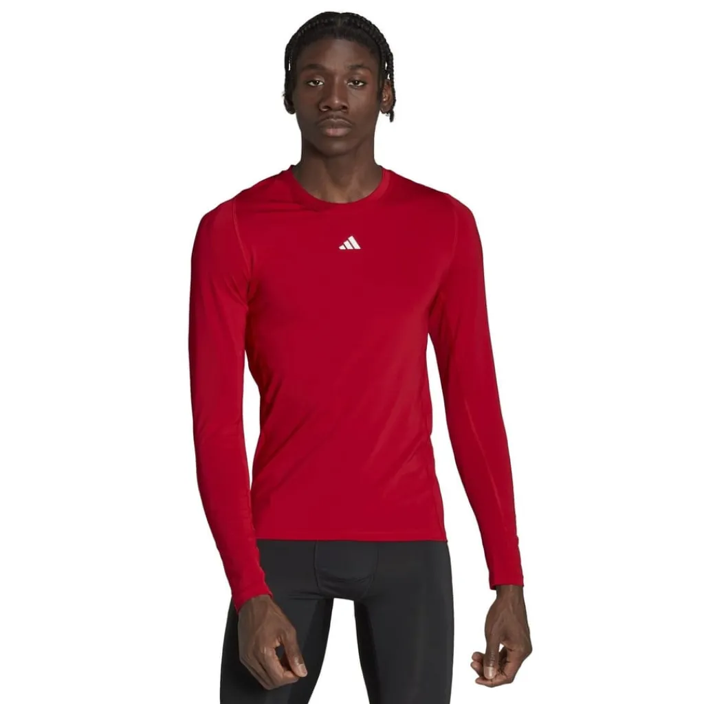 Fitness And Gym Tops|Fitness And Gymwear*adidas Techfit Aeroready Long Sleeve Long Sleeve Top in Red