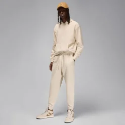Trousers*Air Jordan Mens Essential Fleece Pants in Brown