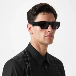 Sunglasses*Alexander McQueen Logo Sunglasses in Black