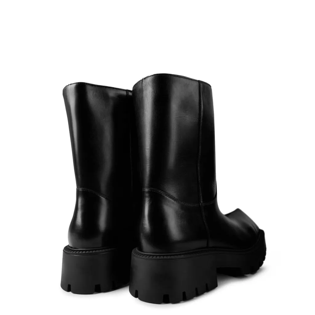 Boots*Balenciaga Rhino Chelsea Leather Boots in Black