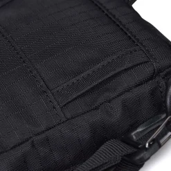 Bags*Berghaus Logo Crossbody Bag in Black