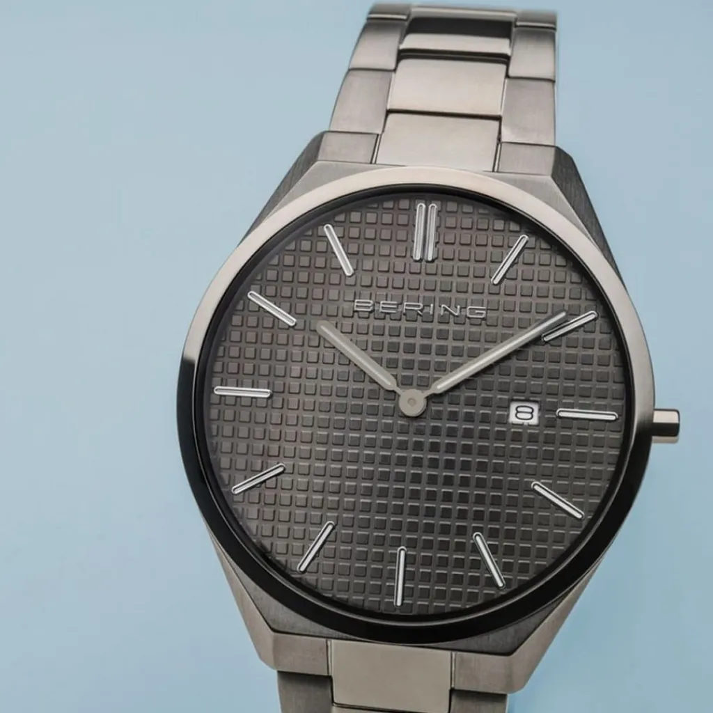 Jewellery-Watches*Bering Ultra Slim Watch 17240 777 in Grey