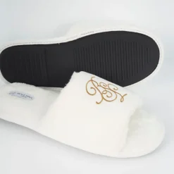 Beach Shoes*Brave Soul Toe Slipper in White
