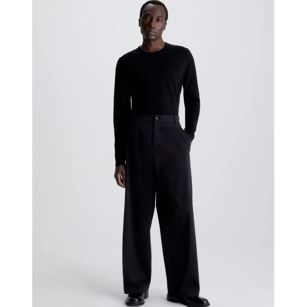 Knitwear*Calvin Klein Crew Neck Pullover Sweater in Black