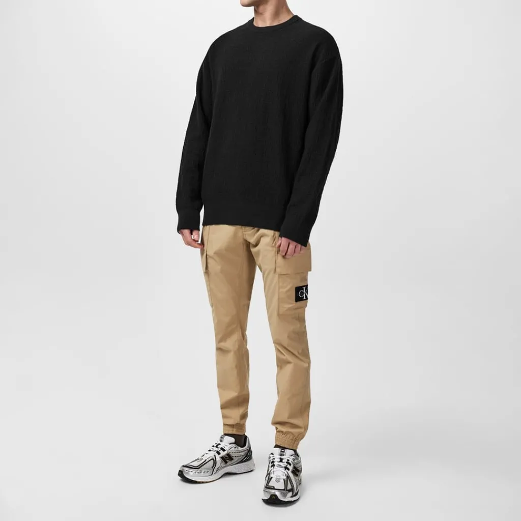 Knitwear*Calvin Klein Texture Jacquard Crew Neck Sweater in Black
