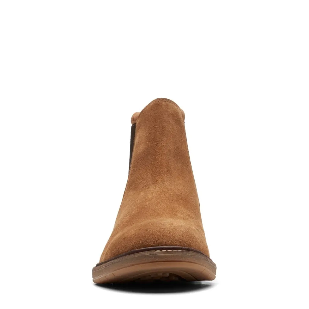 Boots*Clarks Clarkdale Boots in Brown