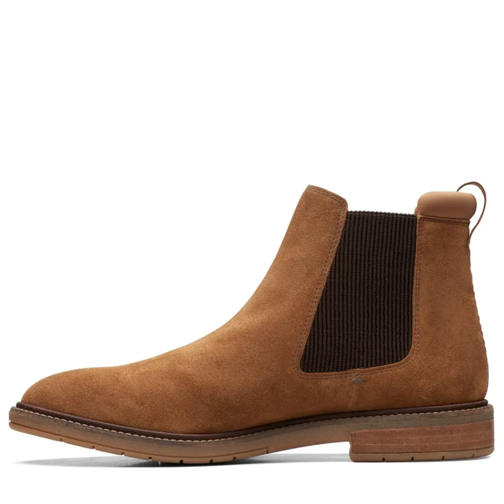 Boots*Clarks Clarkdale Boots in Brown