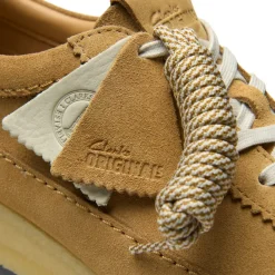 Shoes*Clarks Originals Wallabe Tor Shoes in Brown
