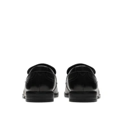 Shoes*Clarks Round Toe Penny Loafers in Black