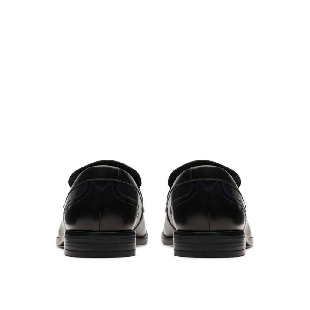 Shoes*Clarks Round Toe Penny Loafers in Black