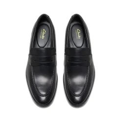 Shoes*Clarks Round Toe Penny Loafers in Black