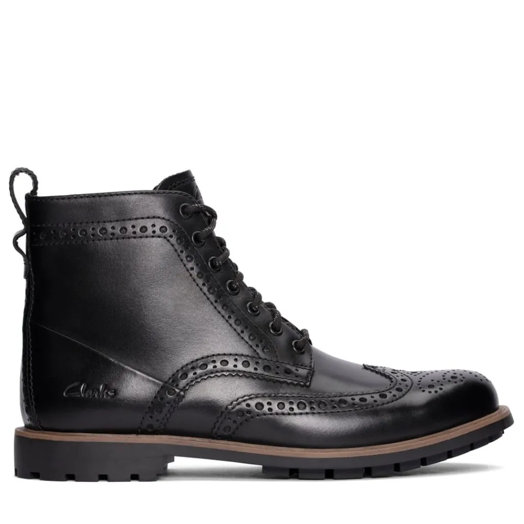 Boots*Clarks Westcombe Boots in Black
