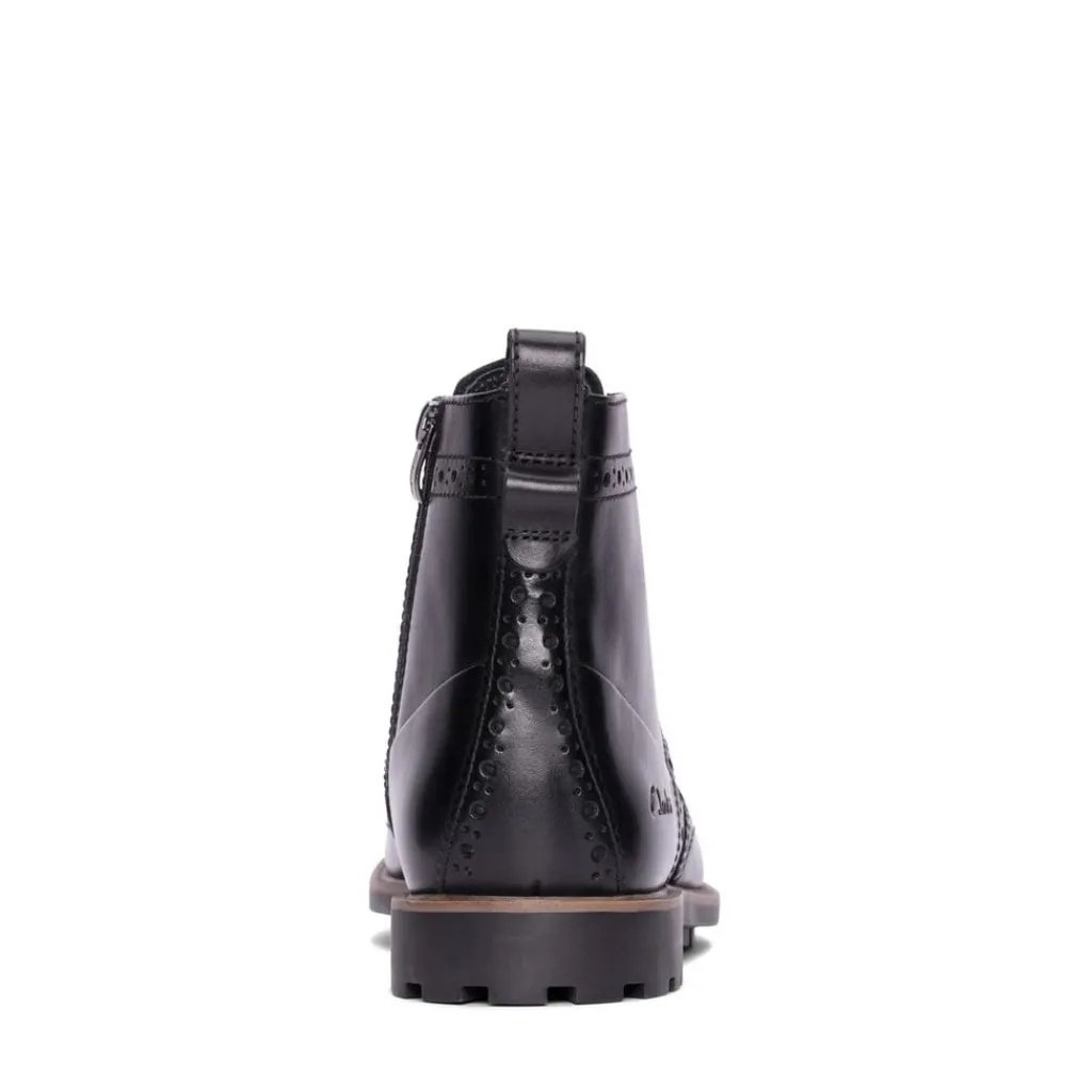 Boots*Clarks Westcombe Boots in Black