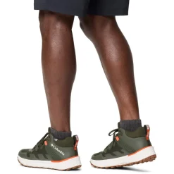 Boots*Columbia Facet Od Md Sn61 in Green