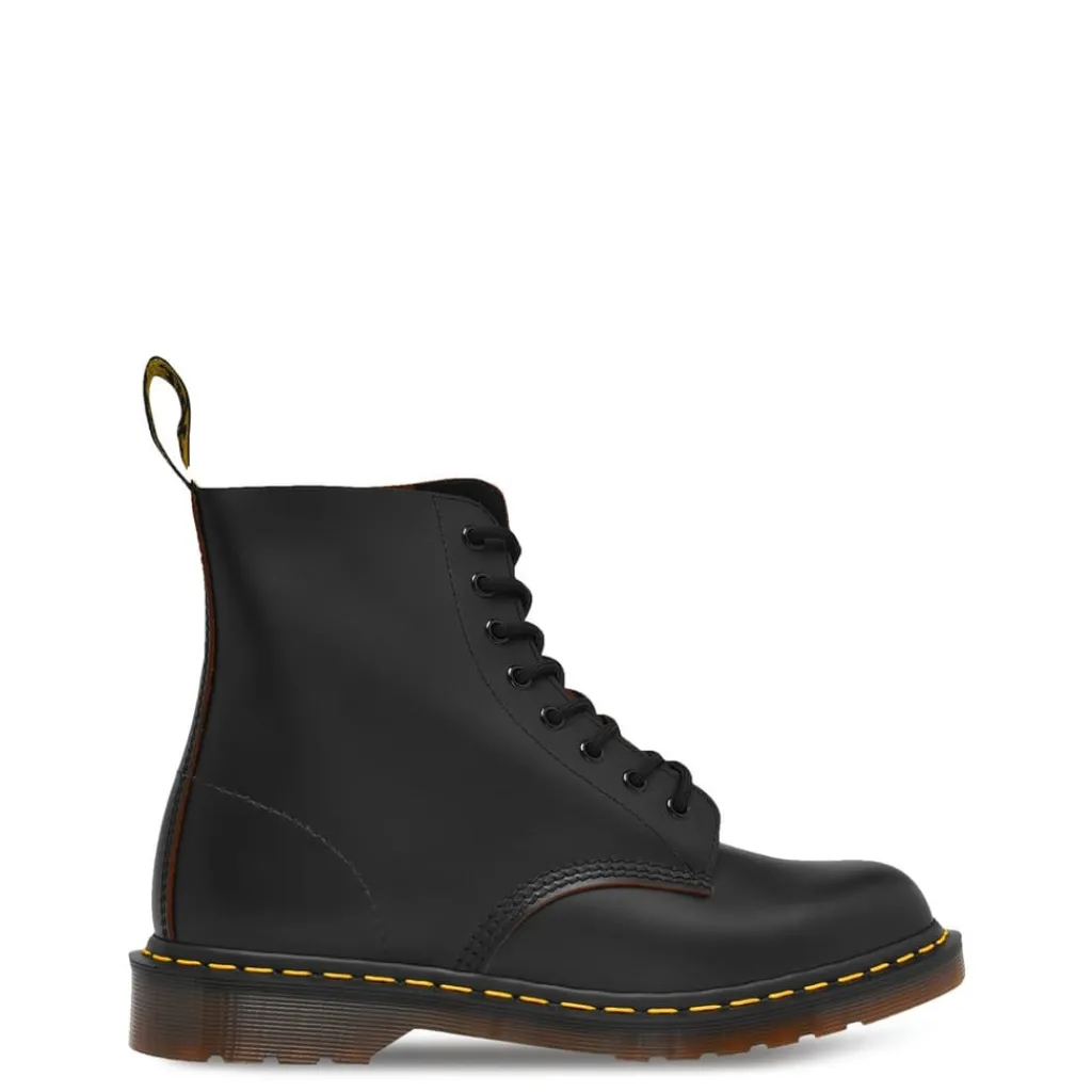 Boots*Dr Martens 1460 Quilon in Black