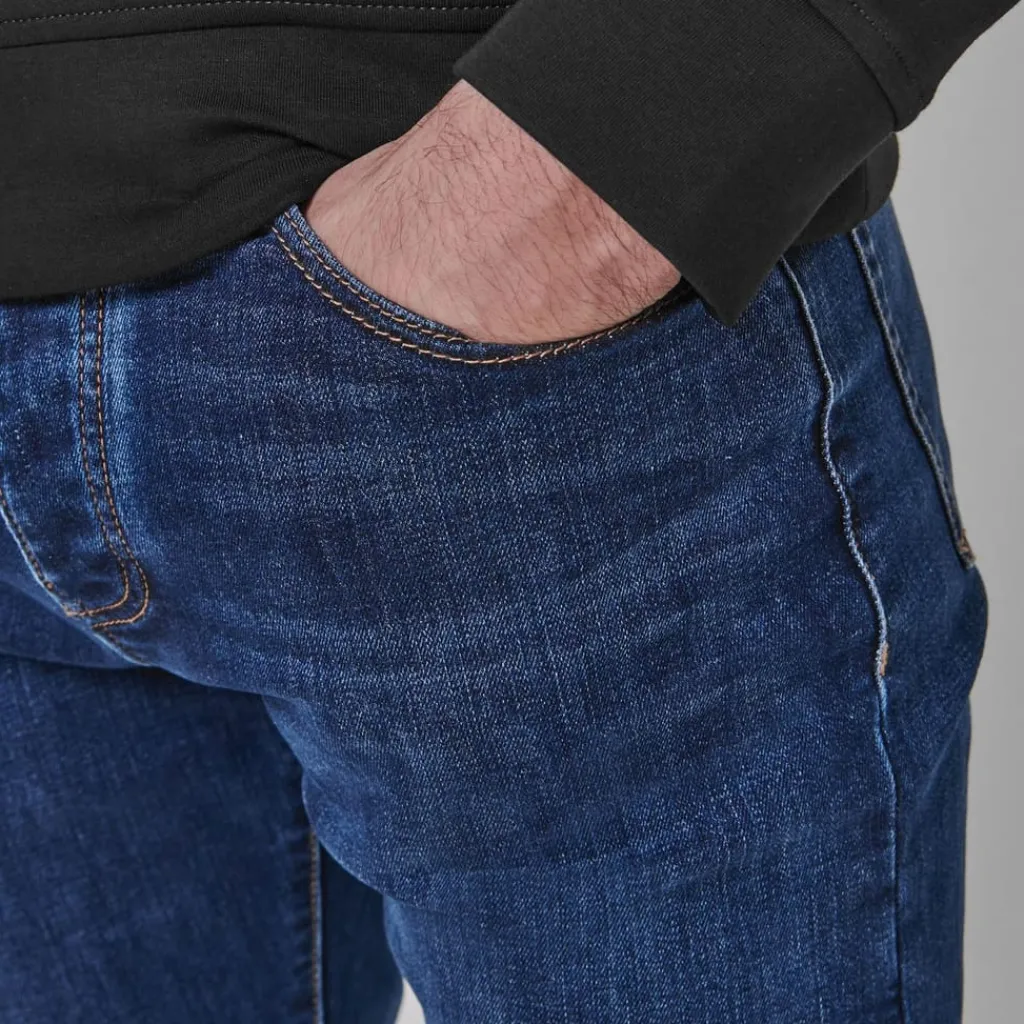 Jeans*Emporio Armani EA7 J21 Regular Fit Jeans in Blue