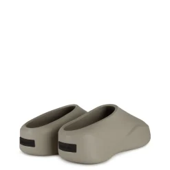 Shoes*Fear Of God Eva Runner in Grey