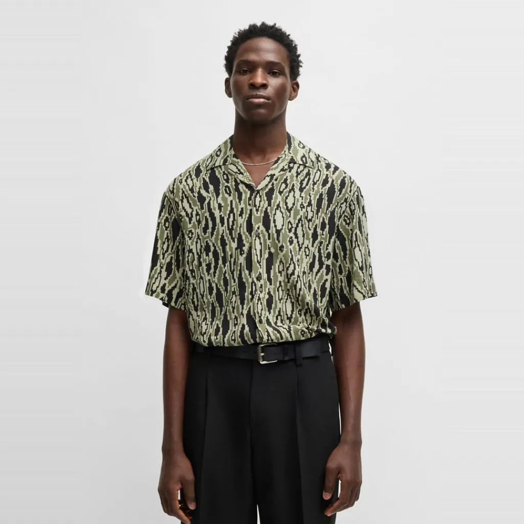 Shirts*Hugo Regular Fit Short Sleeve Shirt in Green
