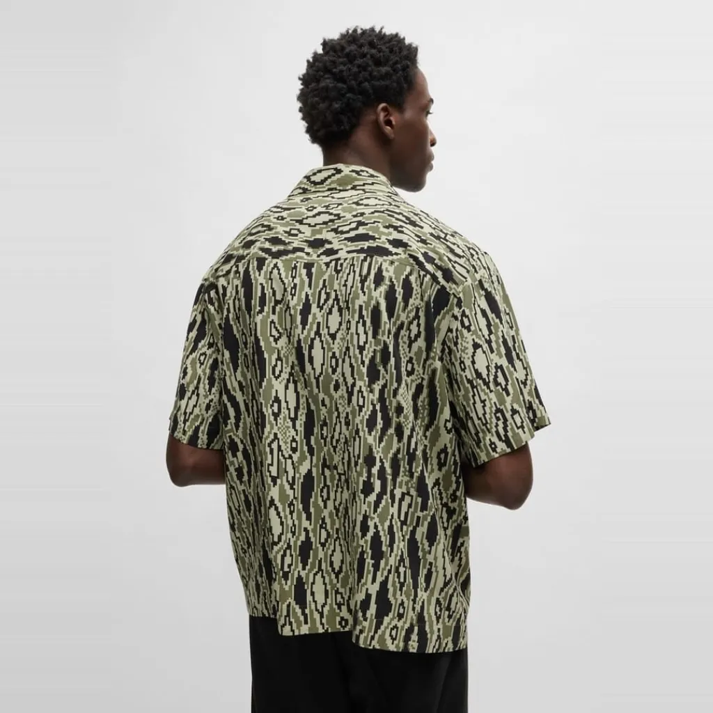 Shirts*Hugo Regular Fit Short Sleeve Shirt in Green