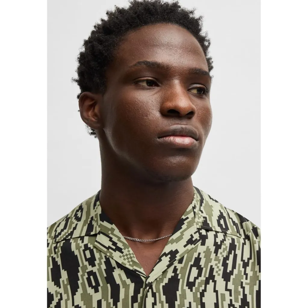Shirts*Hugo Regular Fit Short Sleeve Shirt in Green