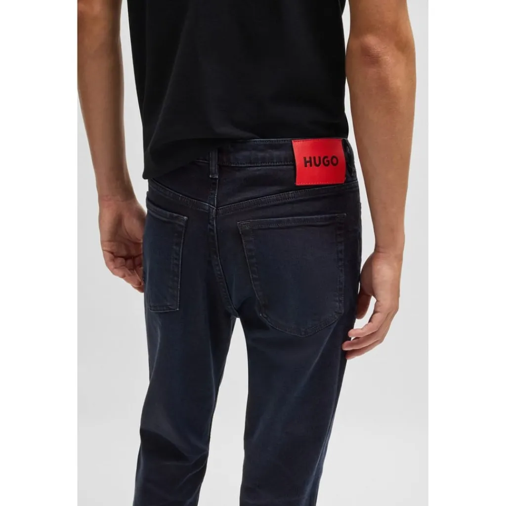 Jeans*Hugo Tapered Fit Five Pocket Jeans in Blue