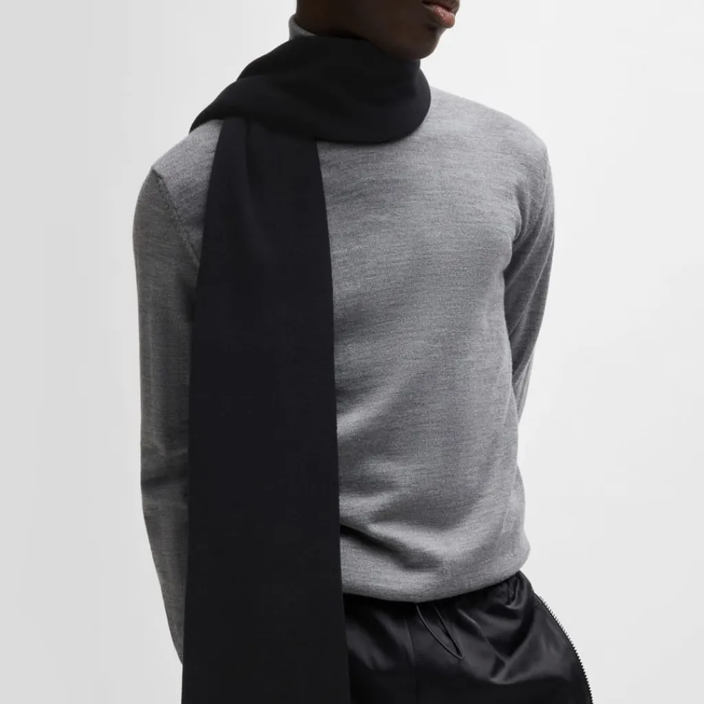 Gloves-Scarves-Umbrellas*Hugo Zevon Scarf in Black