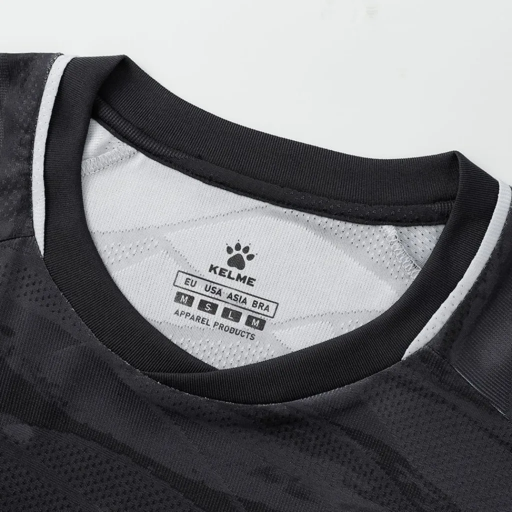 Football And Rugby Clothing*Kelme Ss Ftbll T in Black