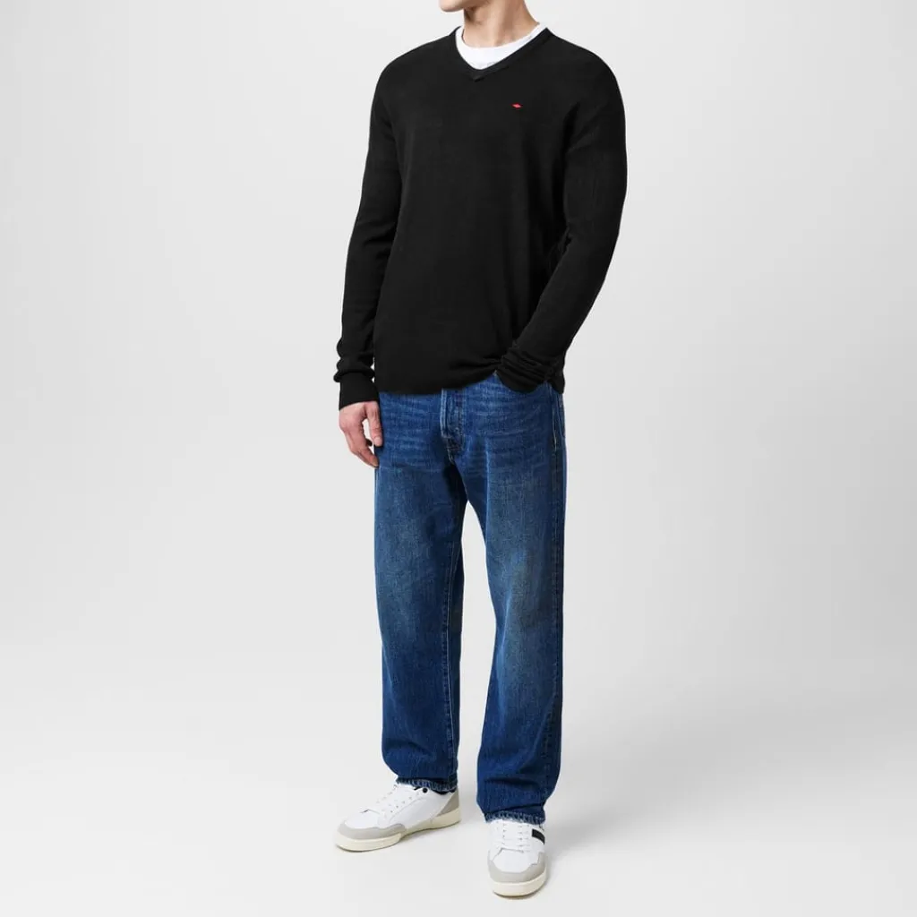 Knitwear*Lee Cooper Cooper Long Sleeve V Neck Jumper in Black