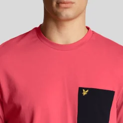 T-Shirts And Vests*Lyle And Scott Contrast Pocket T-Shirt in Pink