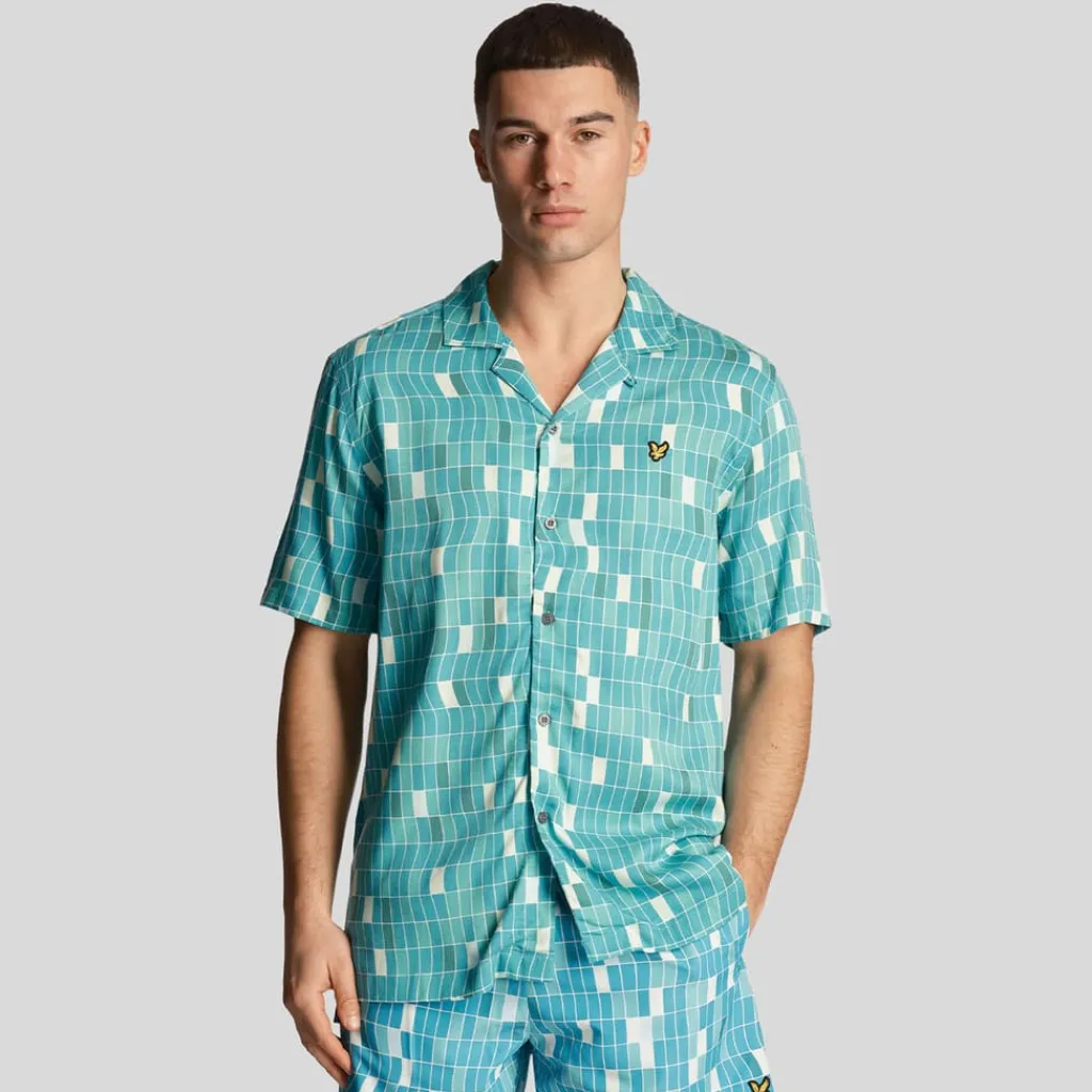 Shirts*Lyle And Scott Pool Print Shirt in Blue