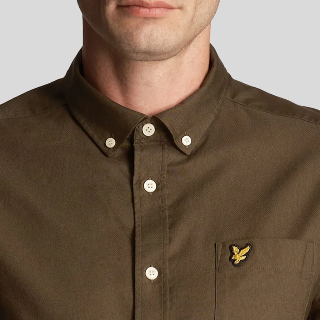 Shirts*Lyle And Scott Regular Fit Light Weight Oxford Shirt in olive