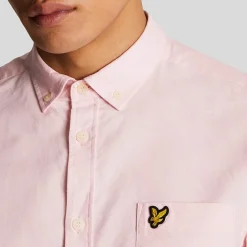 Shirts*Lyle And Scott Regular Fit Light Weight Oxford Shirt in Pink