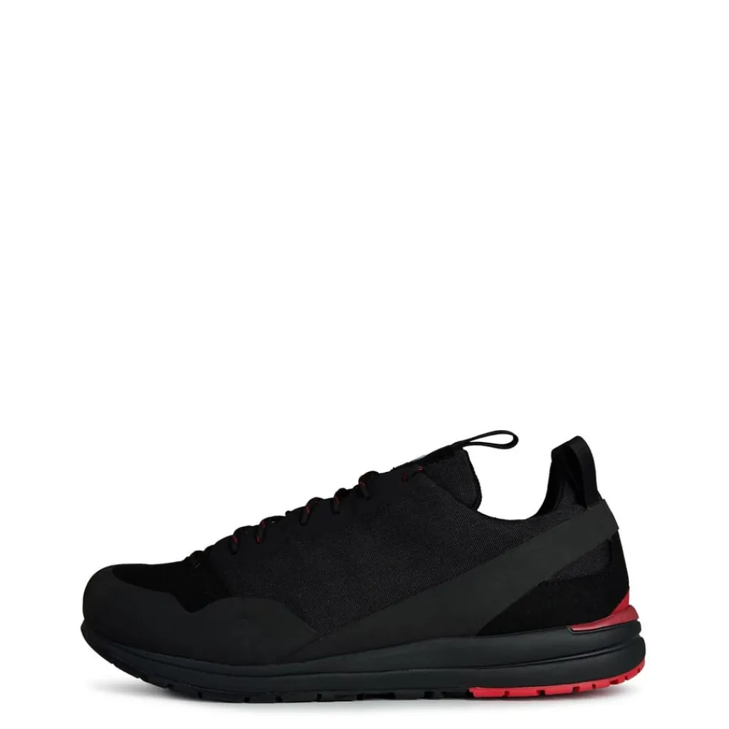 Outdoor Footwear|Shoes*Millet Gore-Tex Low Top Walking Sneakers in Black