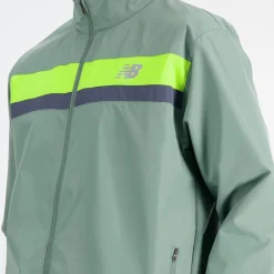 Coats And Jackets*New Balance Accelerate Jacket in Green