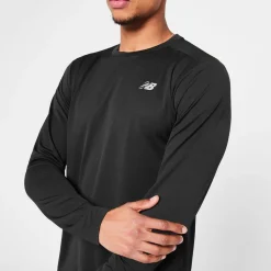 Fitness And Gymwear*New Balance Mens Balance Core Run Long Sleeve T-Shirt in Black
