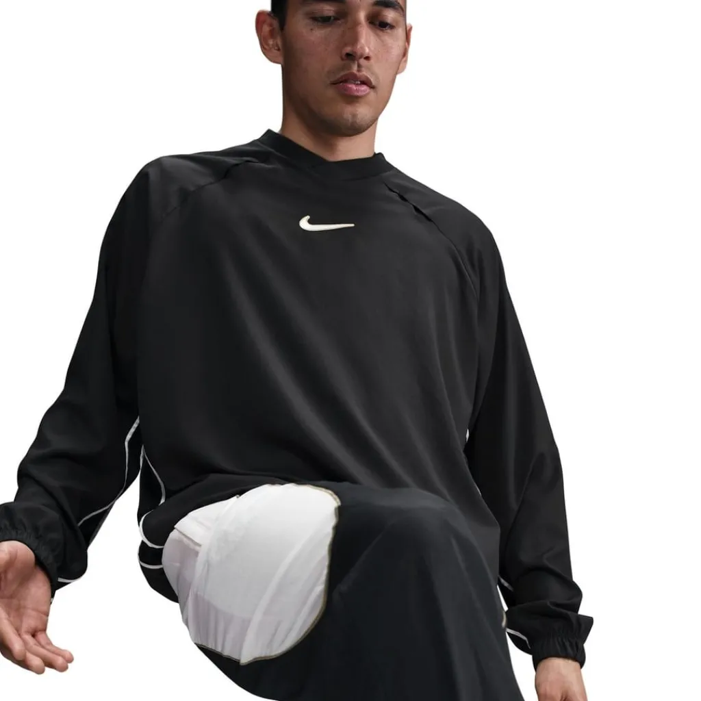 Fitness And Gym Tops*Nike Acad+ Shell Sn52 in Black