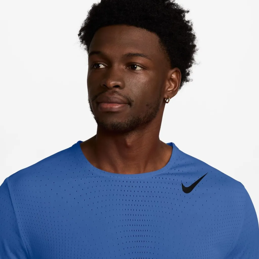 Fitness And Gym Tops|Fitness And Gymwear*Nike Aeroswift Short Sleeve Top in Blue