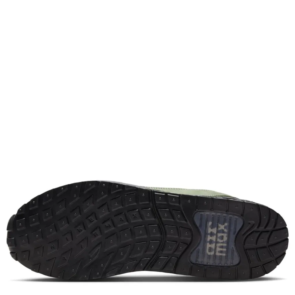 Footwear|Trainers*Nike Air Max Verse Low Top Sneakers in Green