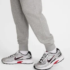 Trousers*Nike Club Ft Jogger in Grey